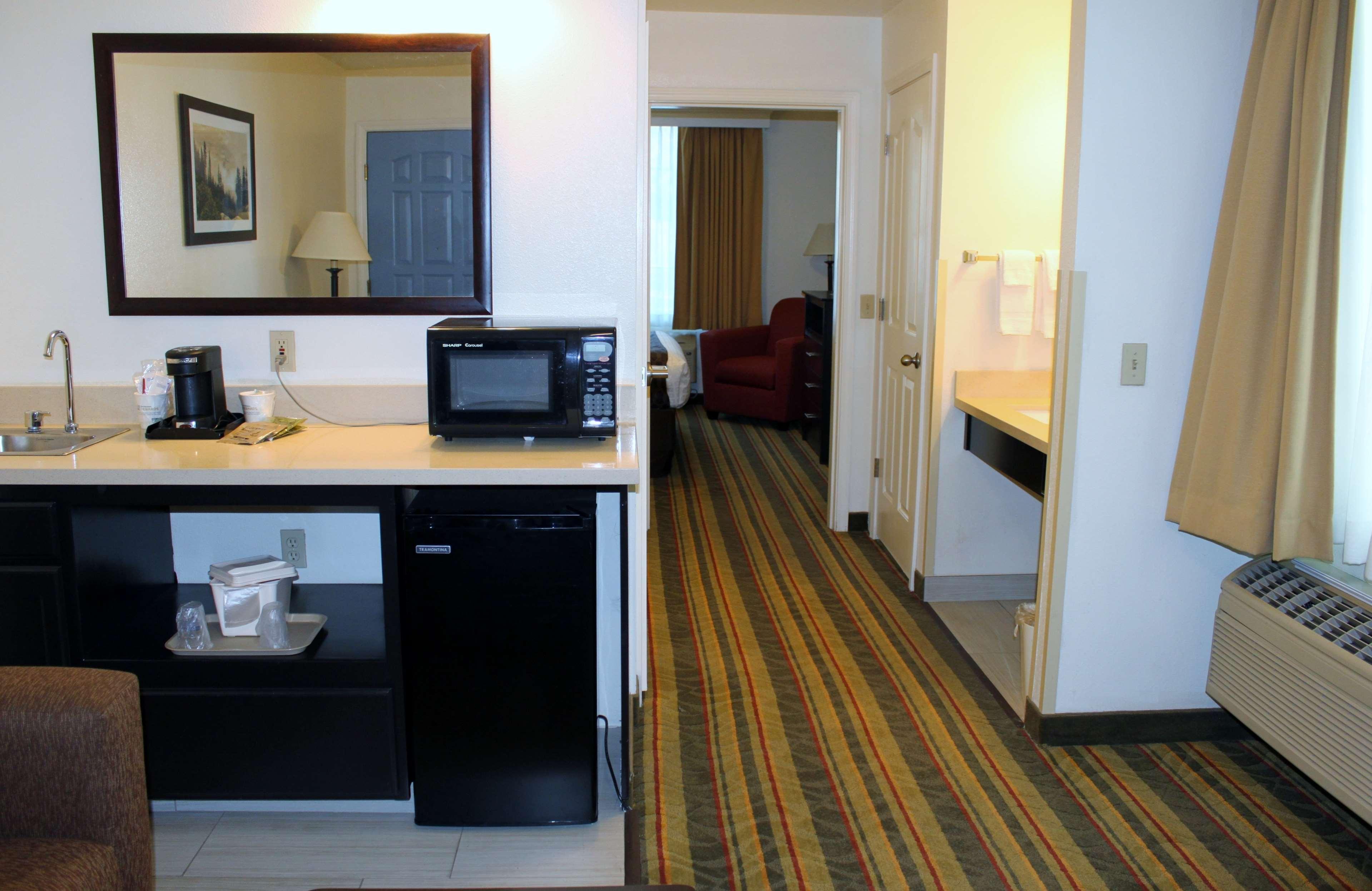 Best Western Visalia Hotel Exterior foto