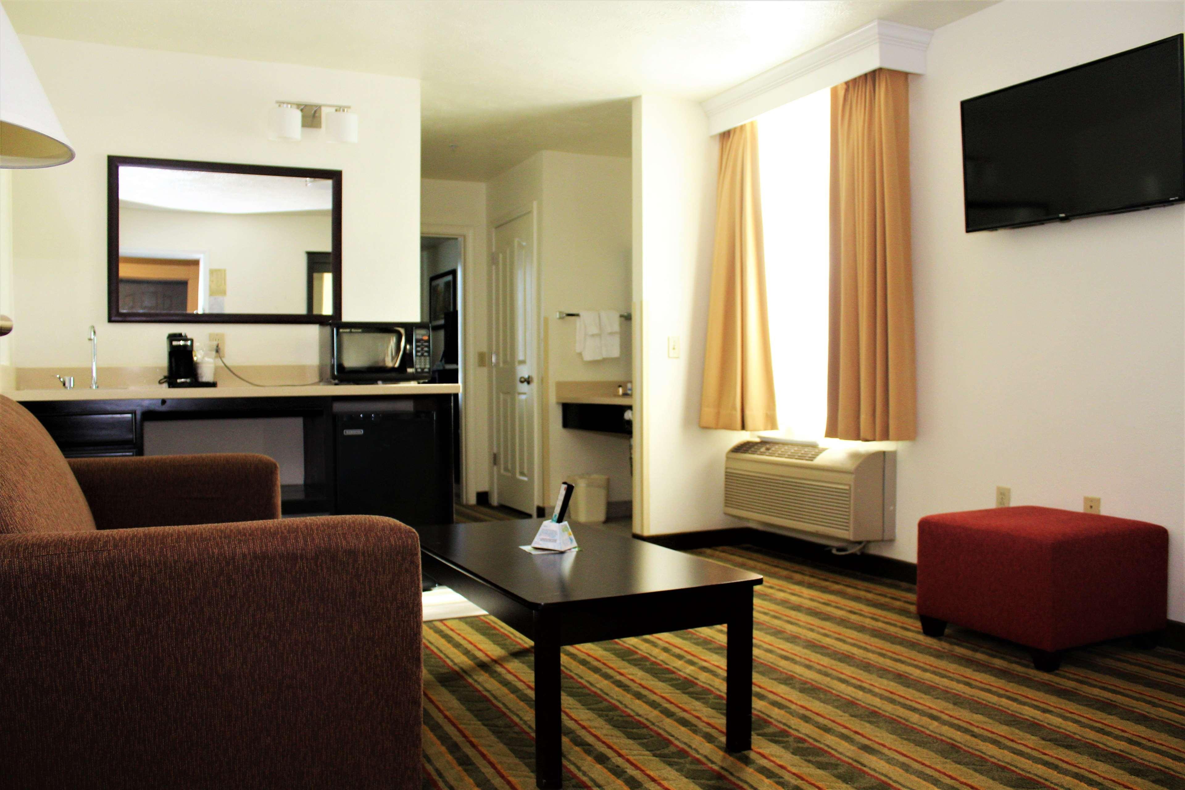 Best Western Visalia Hotel Exterior foto