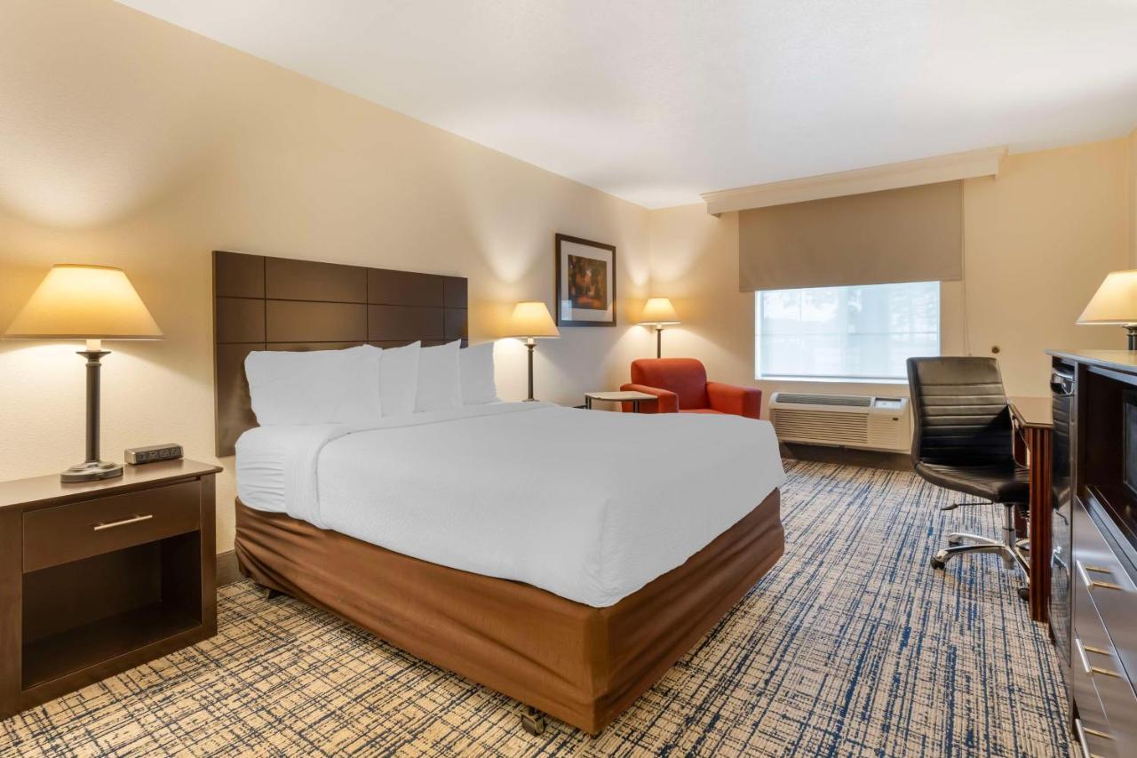 Best Western Visalia Hotel Exterior foto